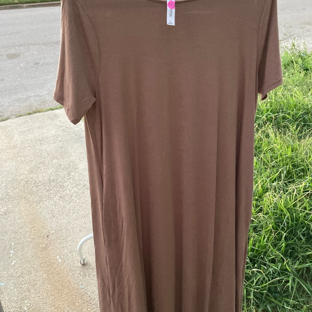 Comfy beige light midi dress